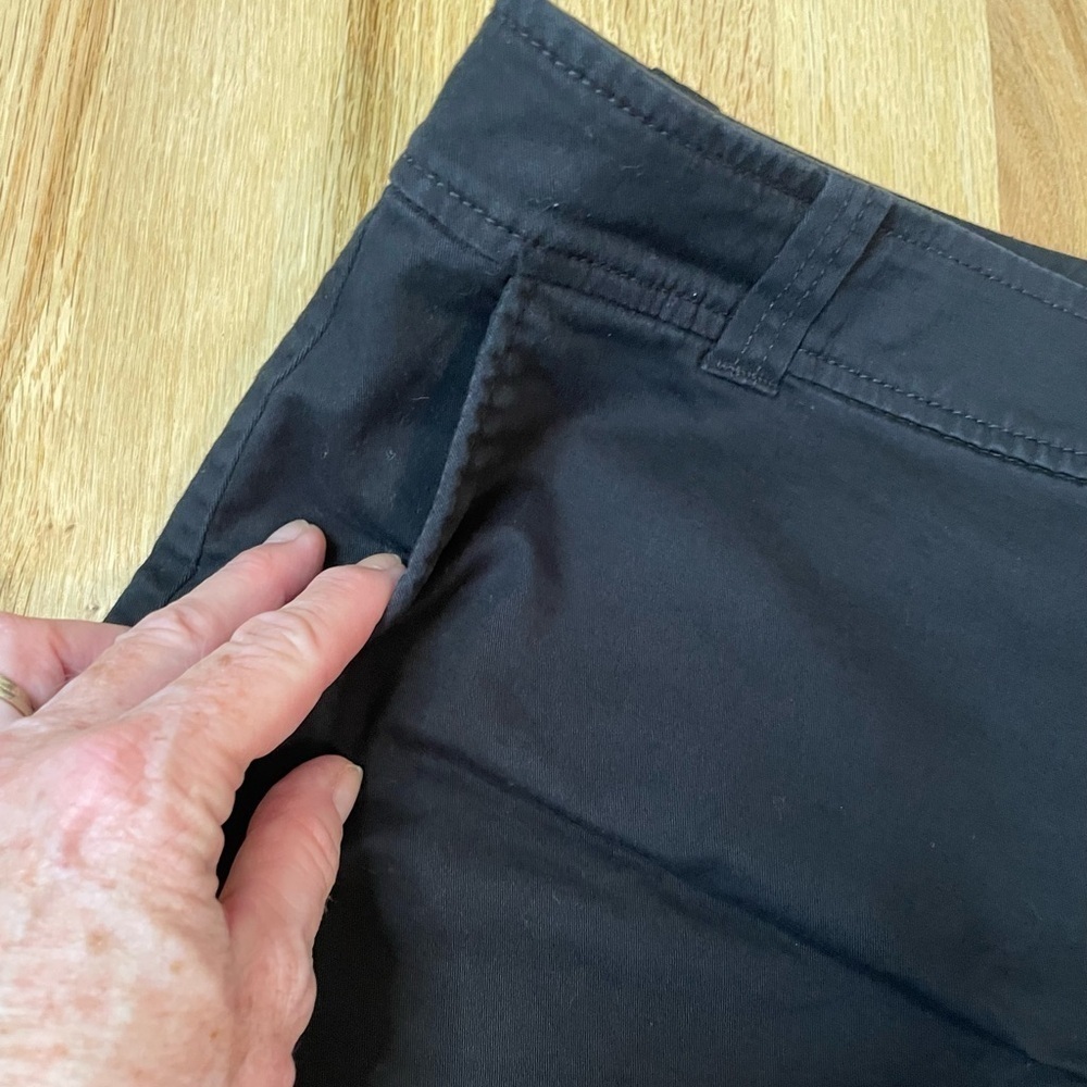 New York & Company Chino Black Stretch Shorts Size 12 - Picture 3 of 10
